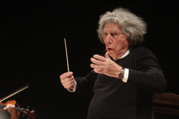 Primo piano del direttore d'orchestra