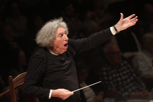 Primo piano del direttore d'orchestra